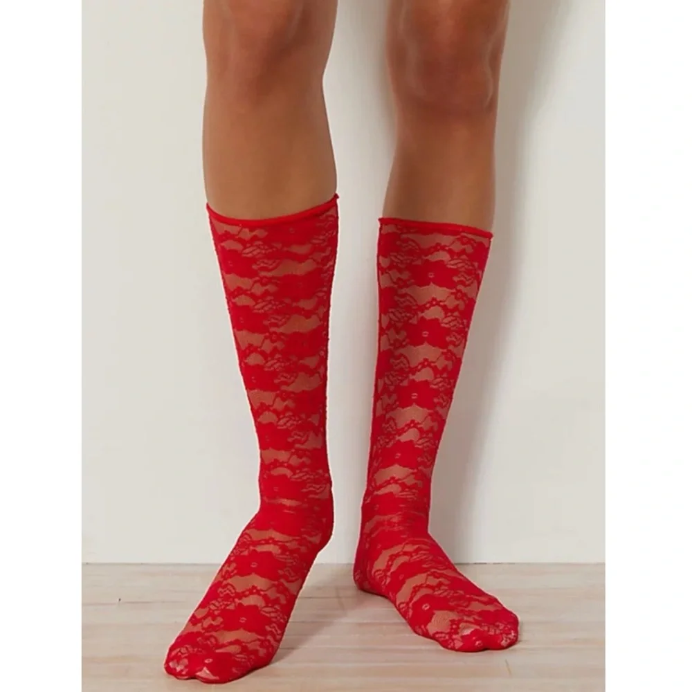Urban Outfitters Hillary Lace Crew Socks in Red